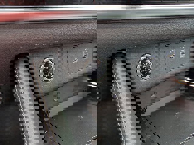 Used 2021 Nissan Rogue Platinum image 21