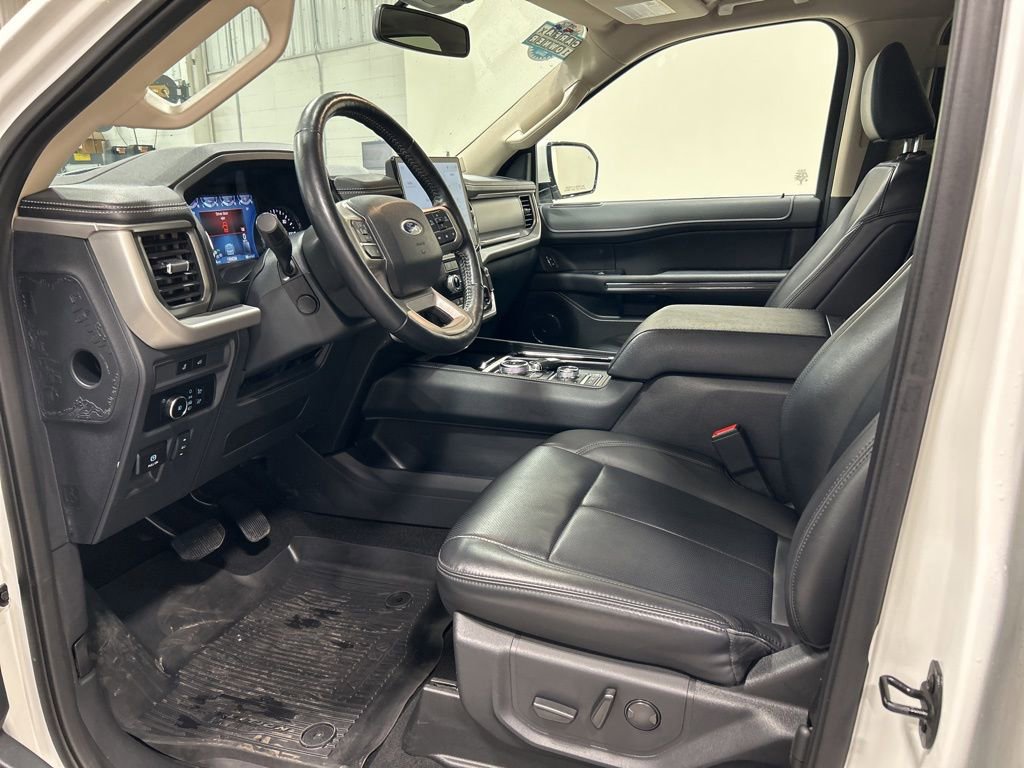 Certified 2023 Ford Expedition Max XLT image 11