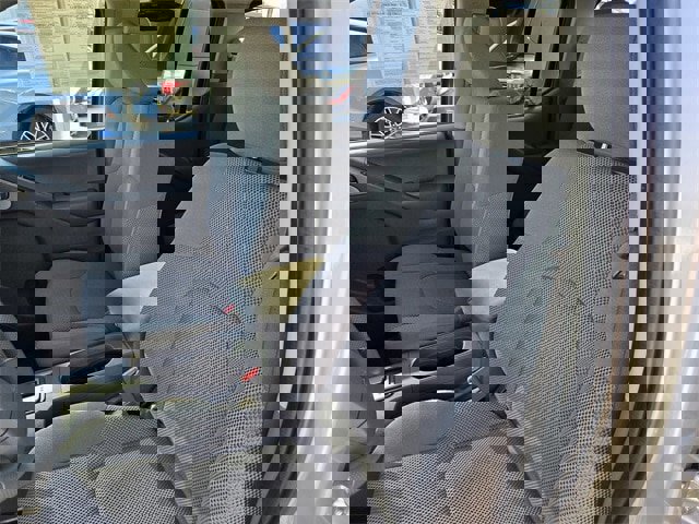 Used 2018 Nissan Frontier SV image 12