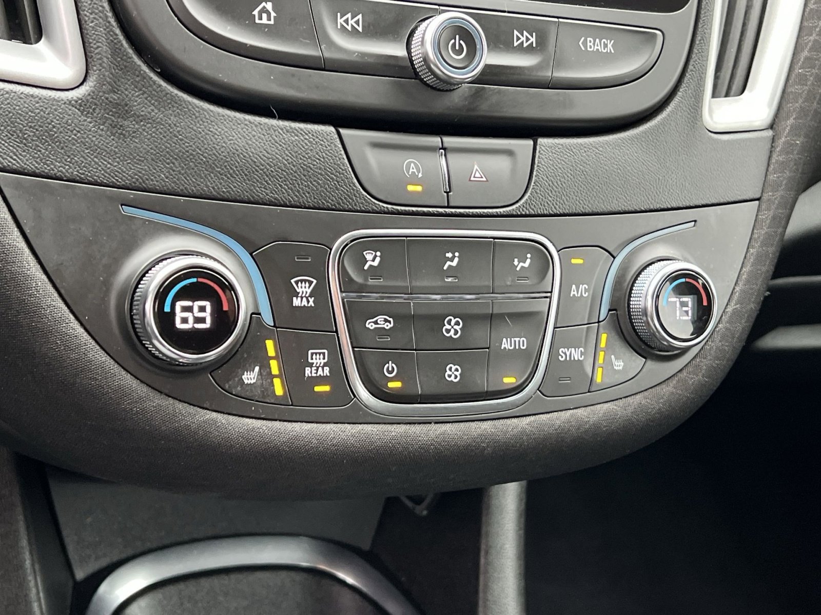 Used 2023 Chevrolet Malibu LT image 20