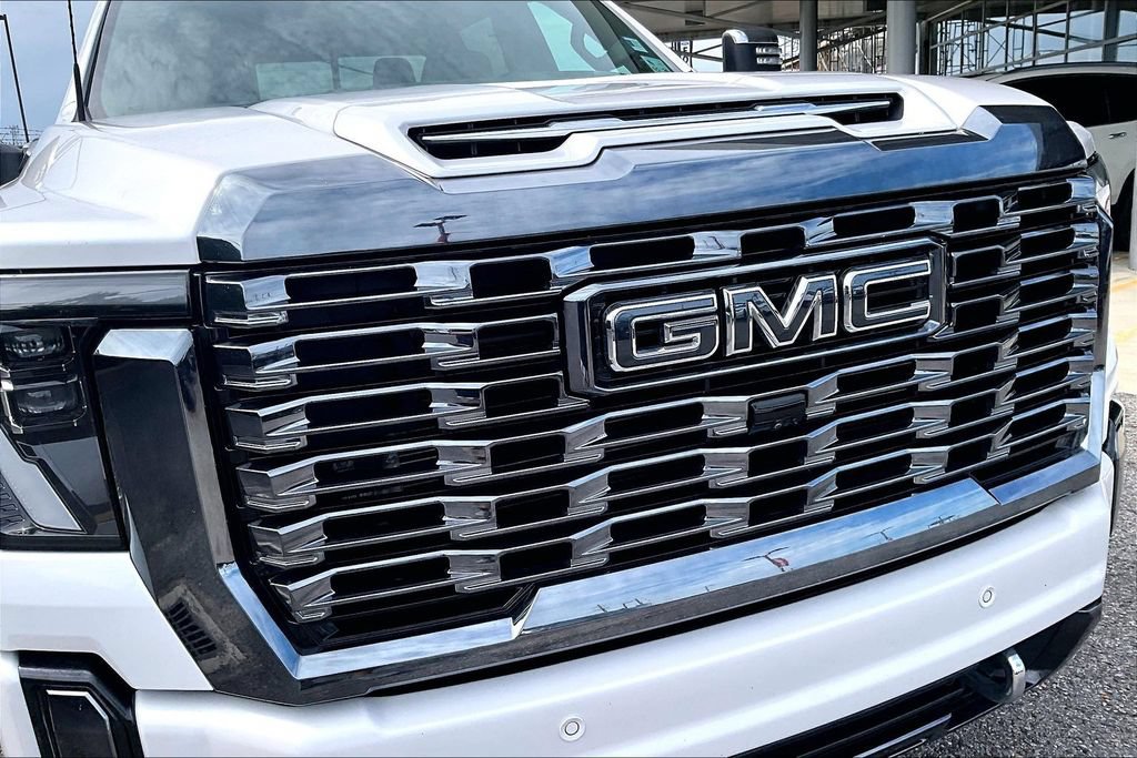 Used 2024 GMC Sierra 2500 Denali Ultimate AWD/4WD image 23