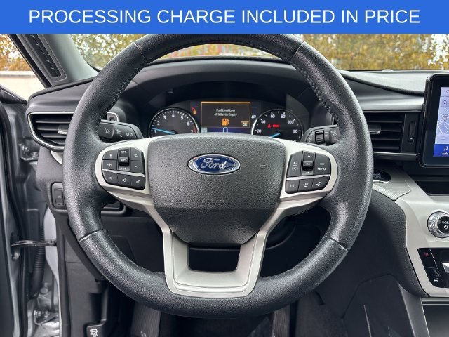 Certified 2023 Ford Explorer XLT w/ Equipment Group 202A AWD/4WD image 6