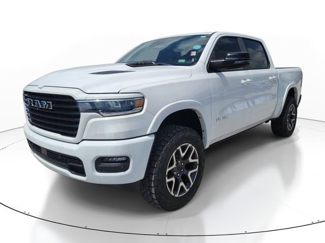 Used 2025 RAM 1500 Laramie w/ Sport Appearance Package AWD/4WD image 4