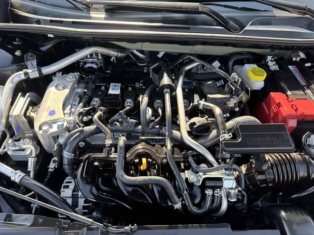 Used 2025 Nissan Sentra SR FWD image 38