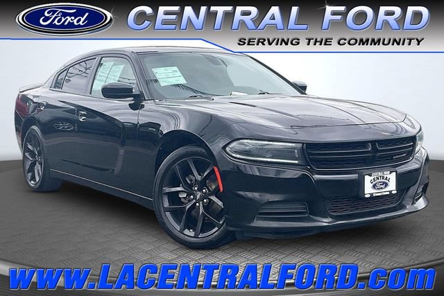 Used 2022 Dodge Charger SXT w/ Blacktop Package RWD image 1