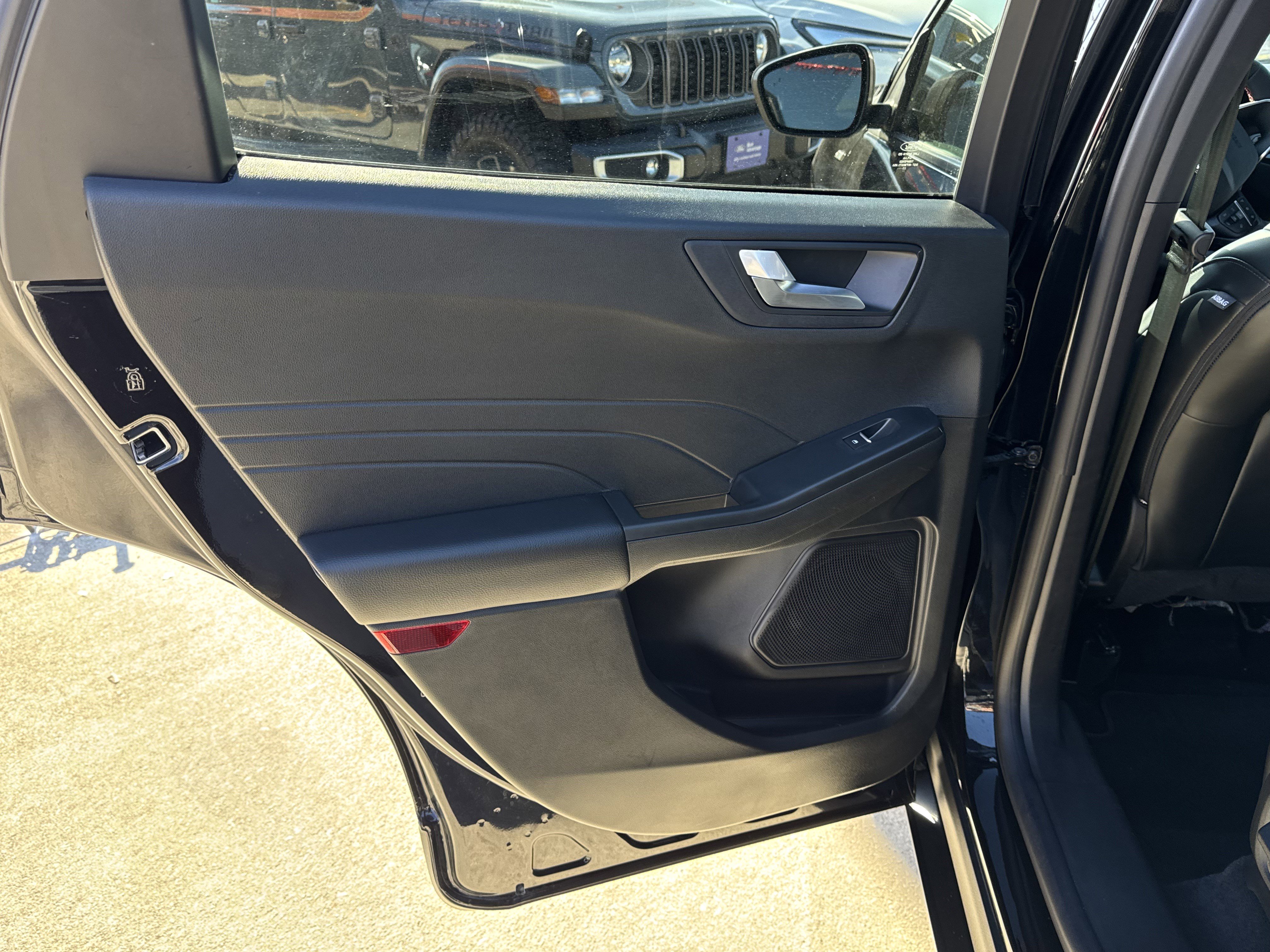 Certified 2023 Ford Escape ST-Line w/ Tech Pack #1 image 13