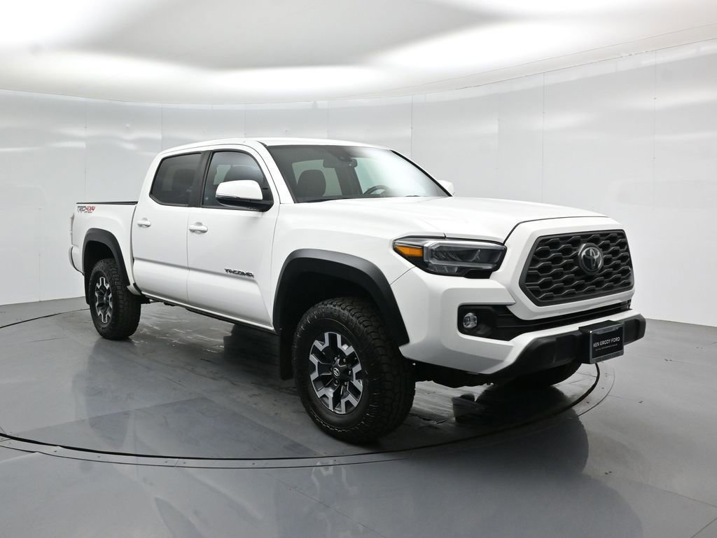 Used 2023 Toyota Tacoma TRD Off-Road image 6