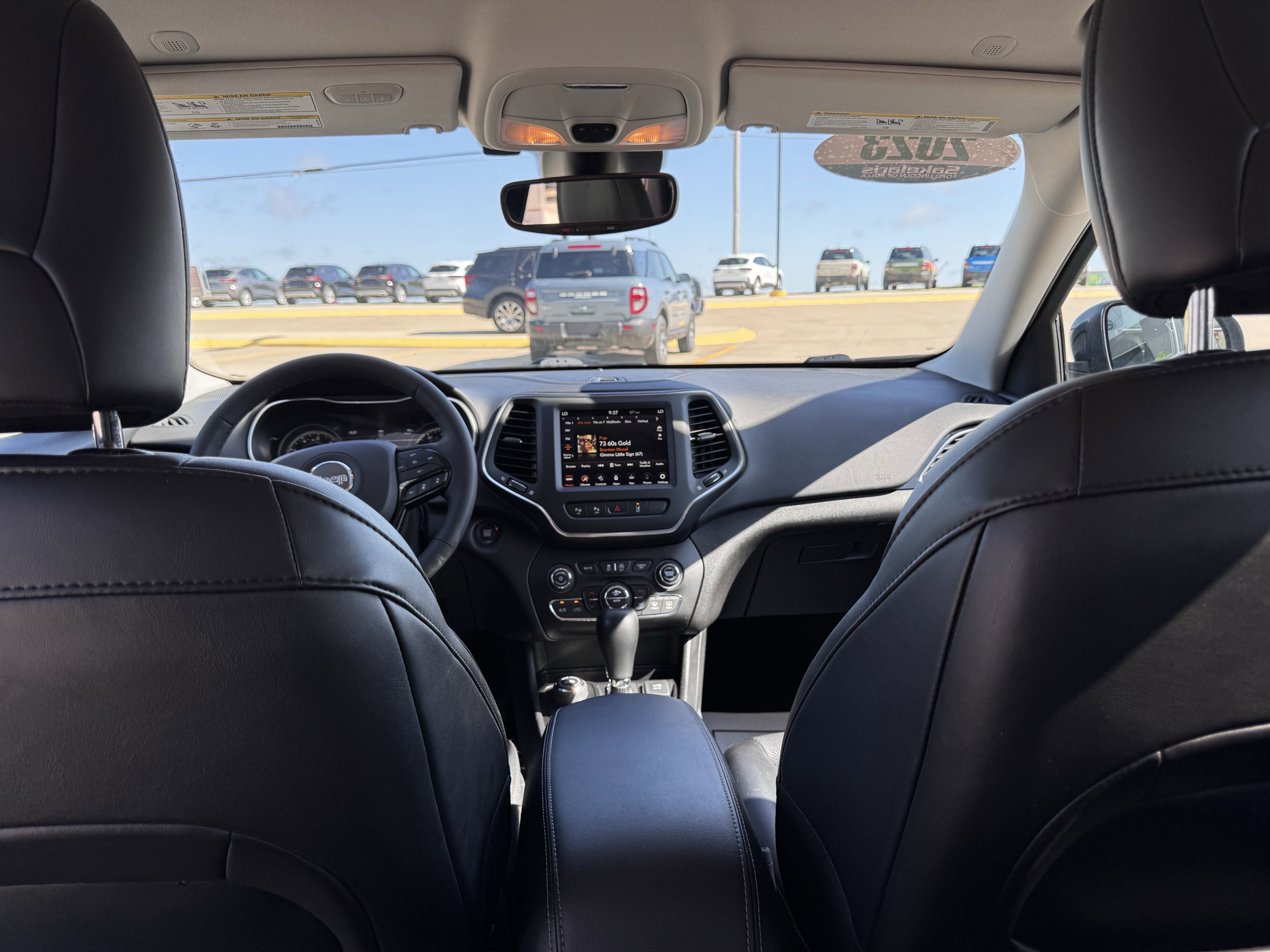 Used 2023 Jeep Cherokee Altitude Lux image 39