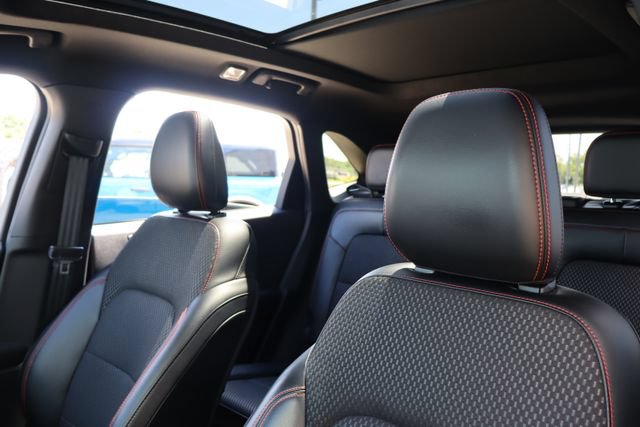 Certified 2023 Ford Escape ST-Line w/ Tech Pack #1 FWD image 16