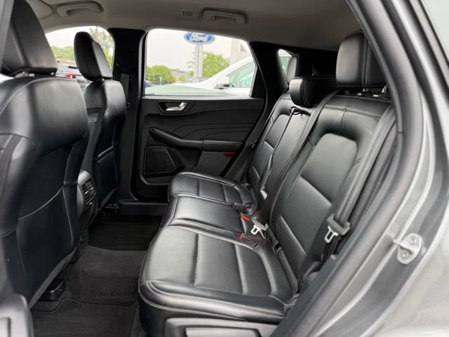 Certified 2025 Ford Escape Platinum AWD/4WD image 13