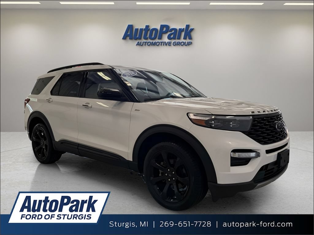 Certified 2024 Ford Explorer ST-Line w/ Class IV Trailer Tow Package