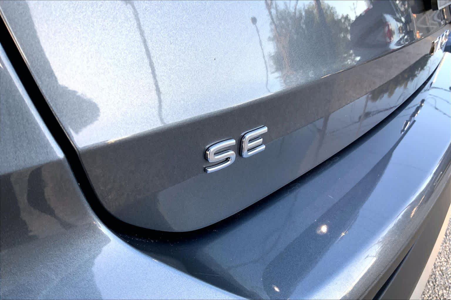 Used 2024 Volkswagen Taos SE FWD image 30
