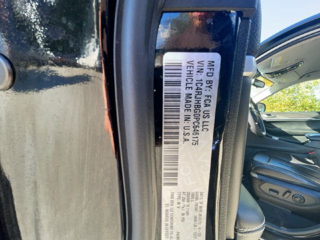 Used 2023 Jeep Grand Cherokee Limited AWD/4WD image 34