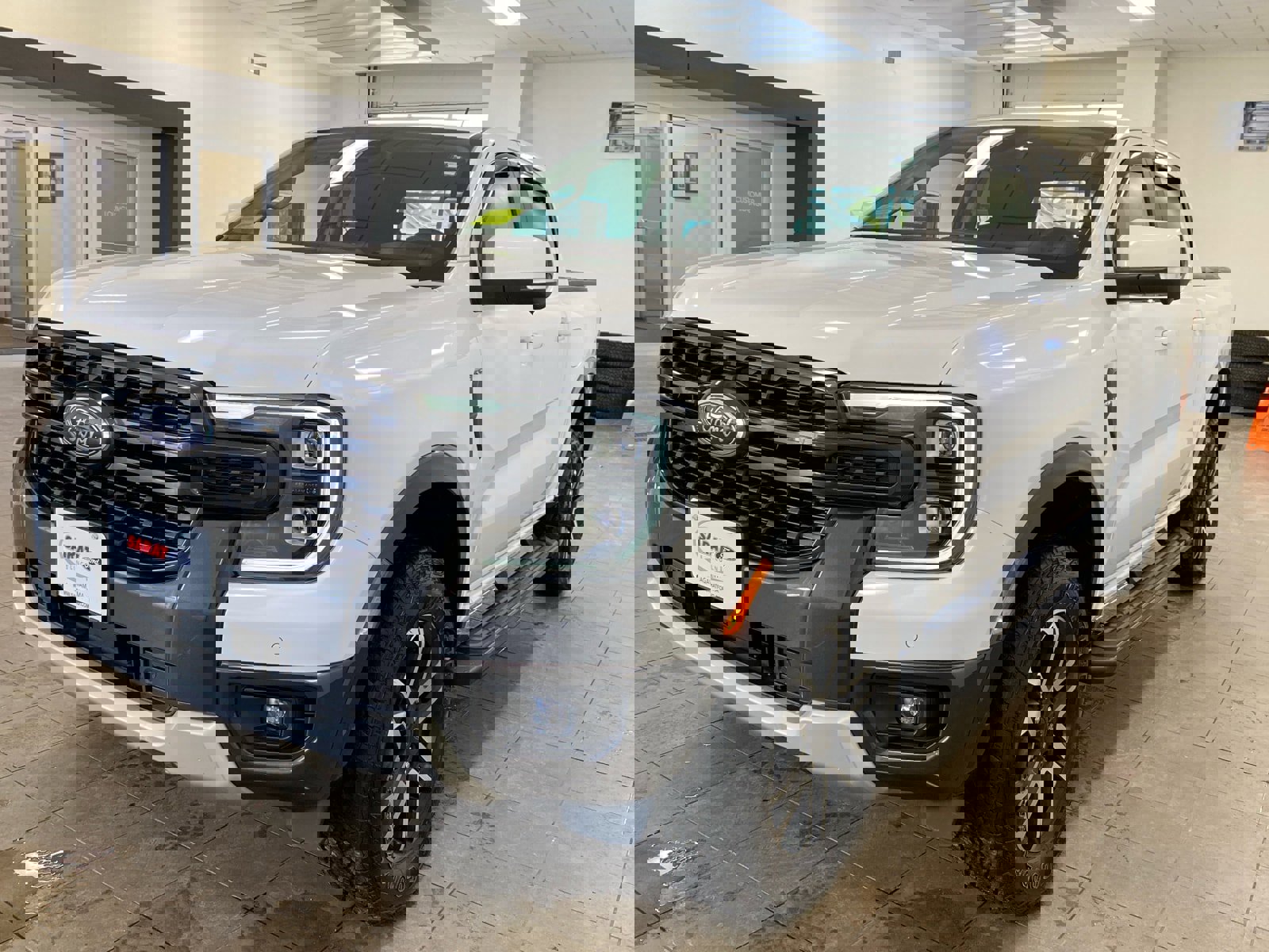 Certified 2024 Ford Ranger Lariat w/ FX4 Off-Road Package image 4