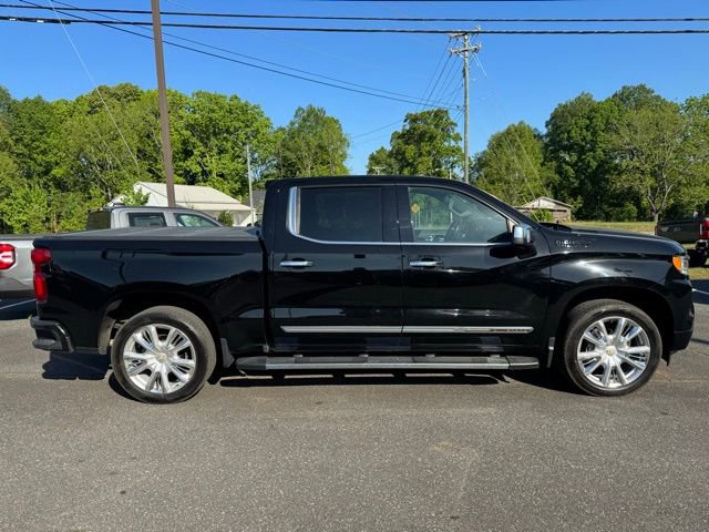Used 2022 Chevrolet Silverado 1500 High Country w/ High Country Premium Package AWD/4WD image 10