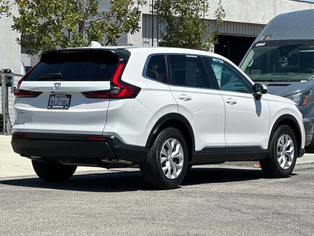Used 2025 Honda CR-V LX image 5