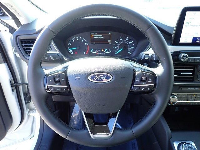 Certified 2022 Ford Escape SE w/ SE Sport Appearance Package image 24