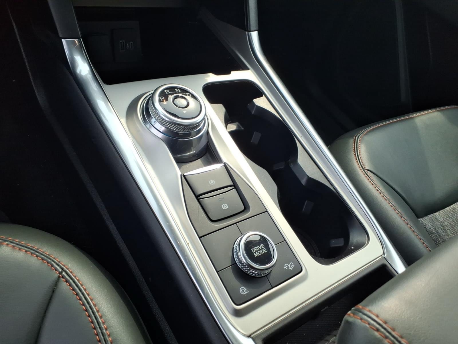 Certified 2022 Ford Explorer Timberline w/ Timberline Technology Package AWD/4WD image 10