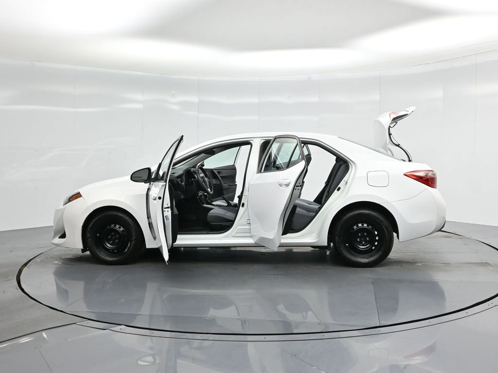 Used 2018 Toyota Corolla L image 51
