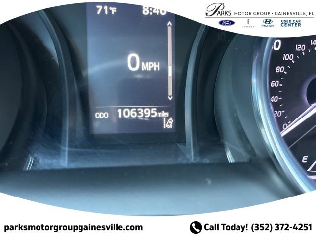 Used 2020 Toyota Camry SE FWD image 16