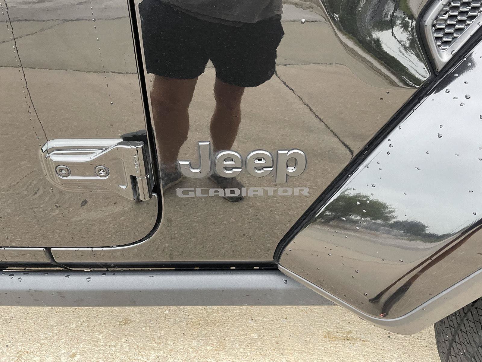 Used 2021 Jeep Gladiator Sport AWD/4WD image 35