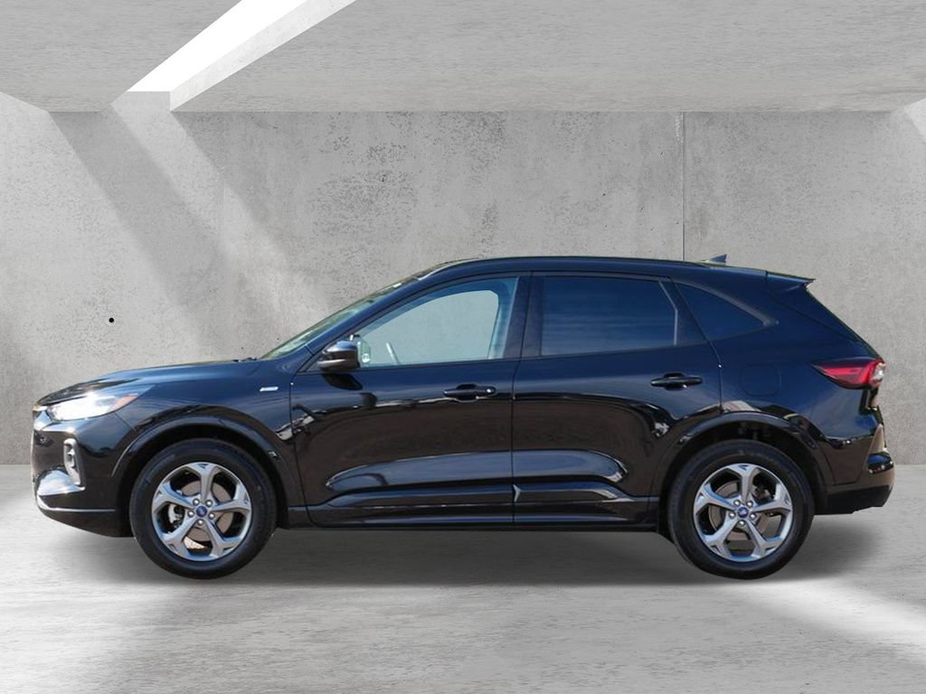 Certified 2023 Ford Escape ST-Line Select AWD/4WD image 5