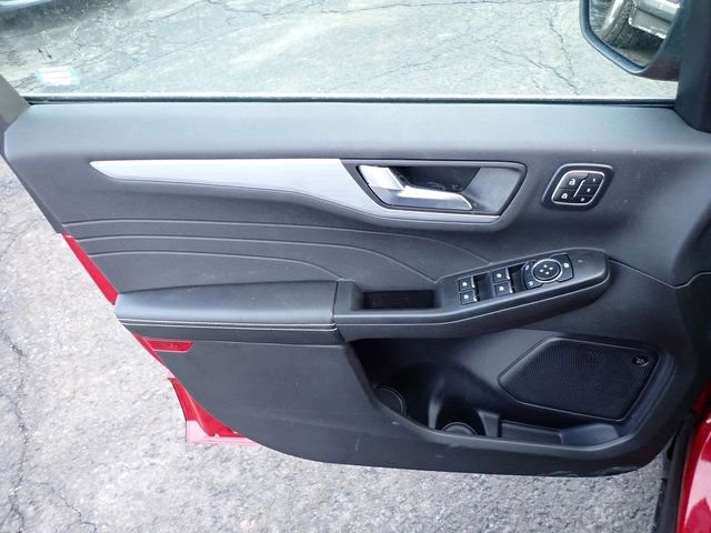 Certified 2024 Ford Escape Platinum w/ Premium Technology Package image 20