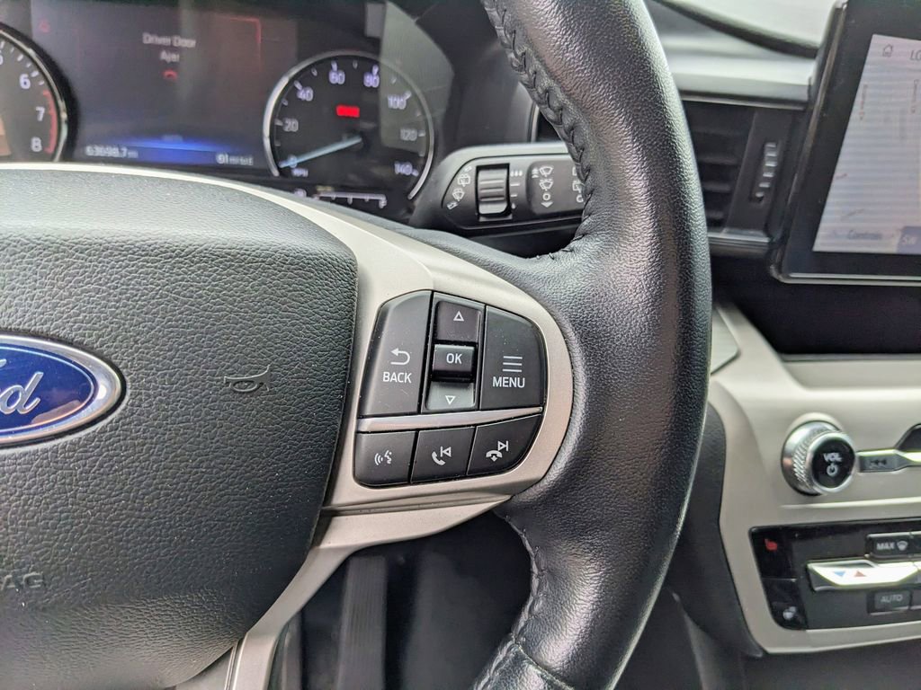 Certified 2022 Ford Explorer XLT w/ Equipment Group 202A image 31