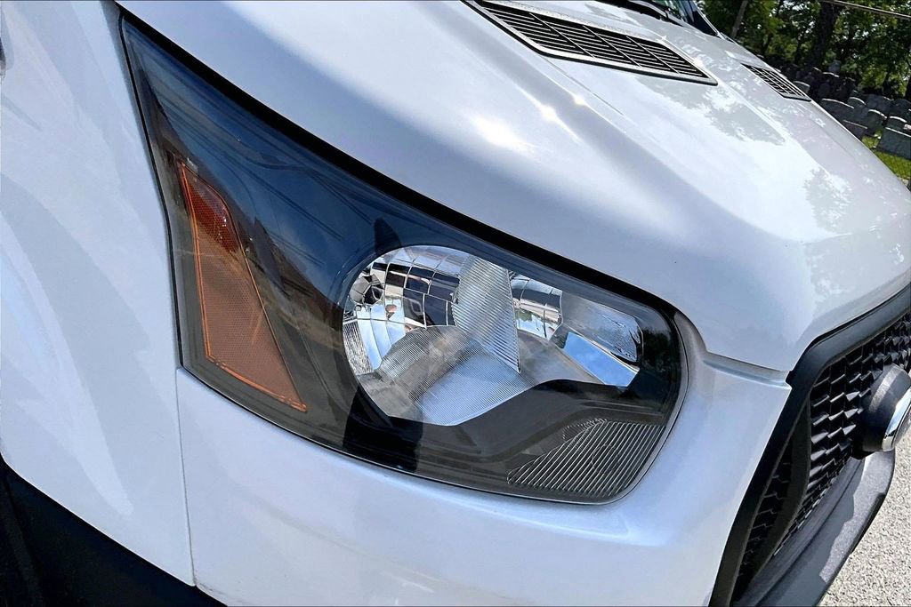 Certified 2023 Ford Transit 350 DRW RWD image 27