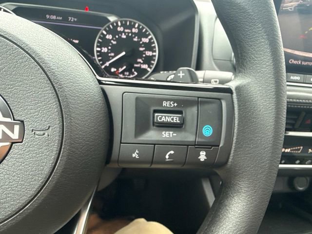 Used 2022 Nissan Rogue SV image 31