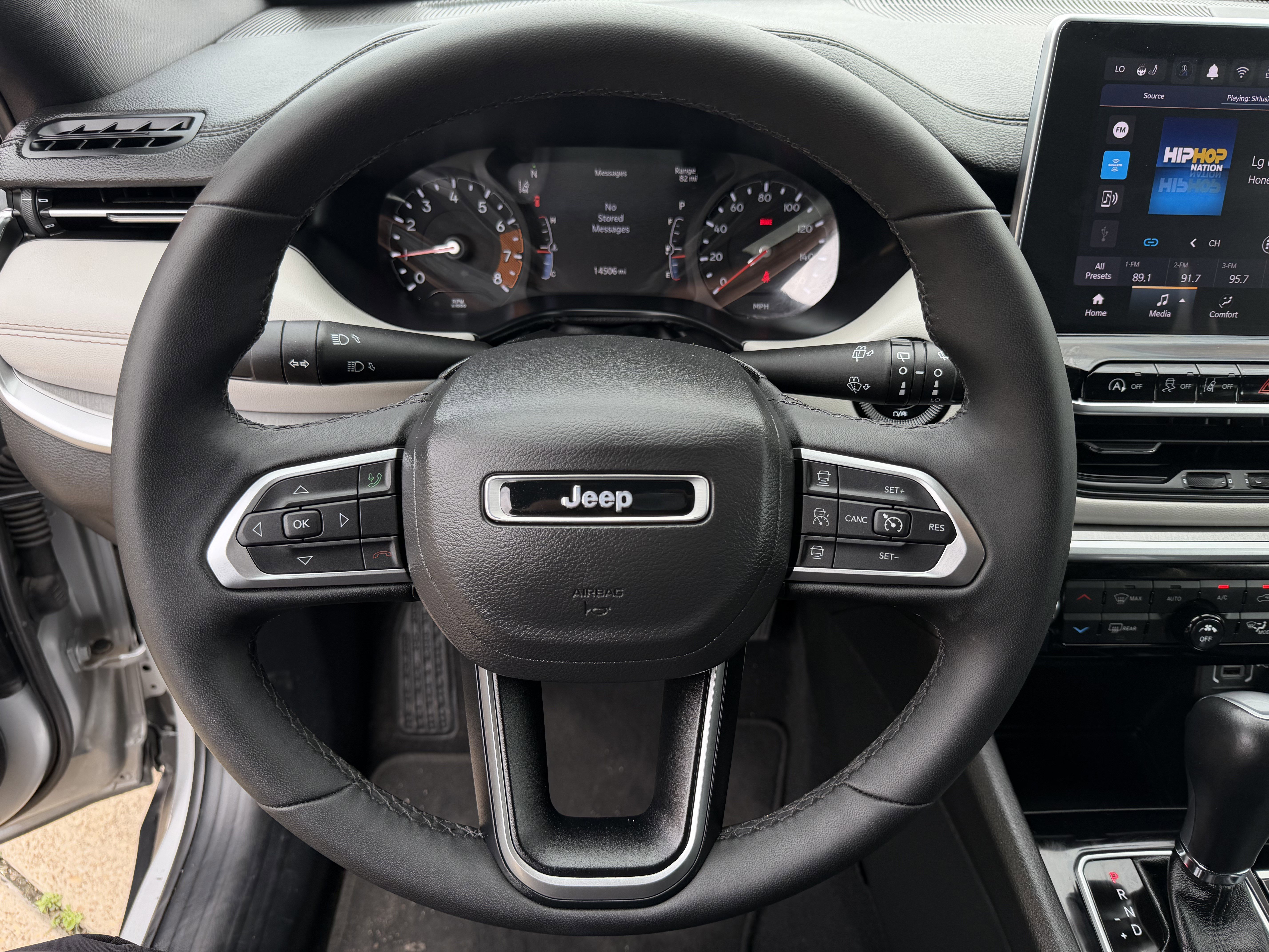 Used 2026 Jeep Compass Limited image 19