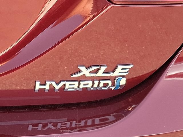 Used 2018 Toyota Camry XLE FWD image 30