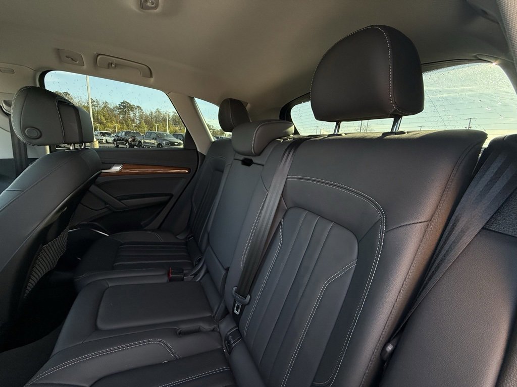 Used 2023 Audi Q5 2.0T Premium w/ Convenience Package image 27