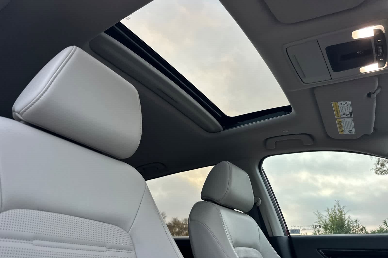 Used 2025 Honda CR-V EX-L image 17