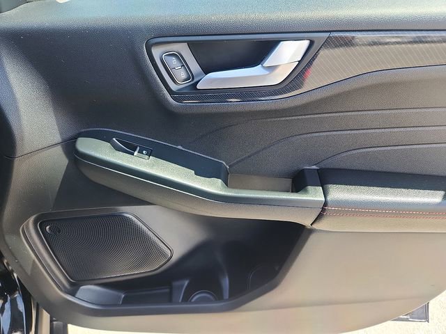 Certified 2024 Ford Escape ST-Line w/ Tech Pack #1 AWD/4WD image 34
