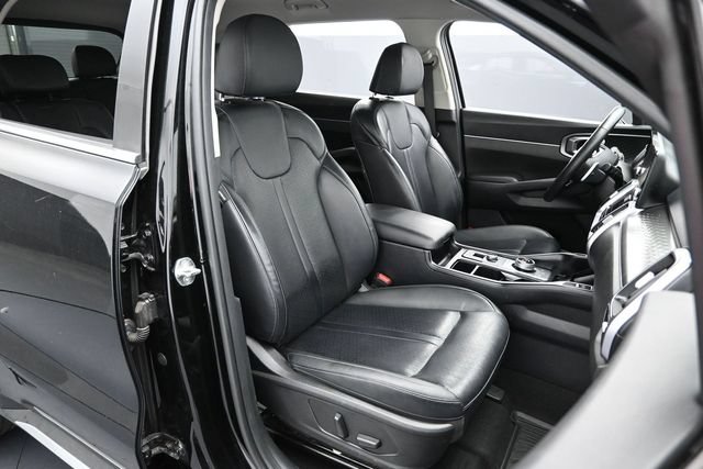 Used 2023 Kia Sorento EX AWD/4WD image 23