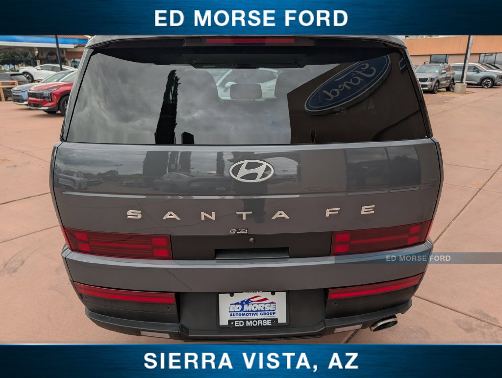 Used 2025 Hyundai Santa Fe SEL FWD image 4