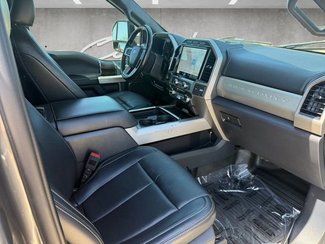 Certified 2022 Ford F250 Lariat w/ Black Appearance Package image 24