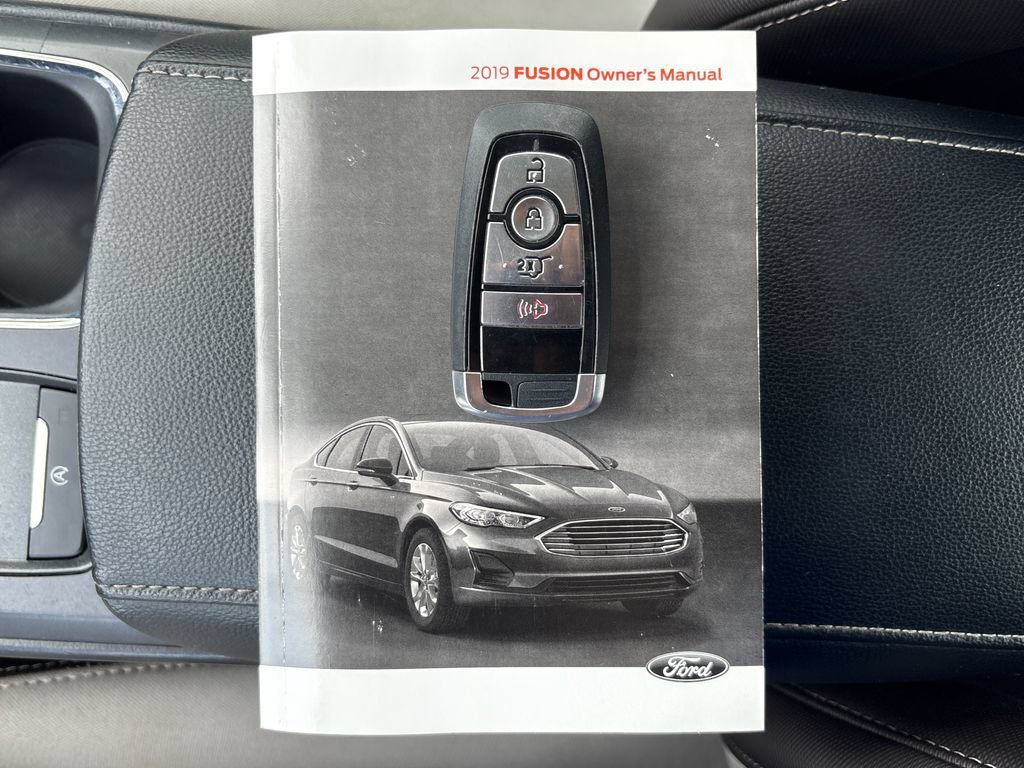 Certified 2019 Ford Fusion SE w/ Equipment Group 151A FWD image 19