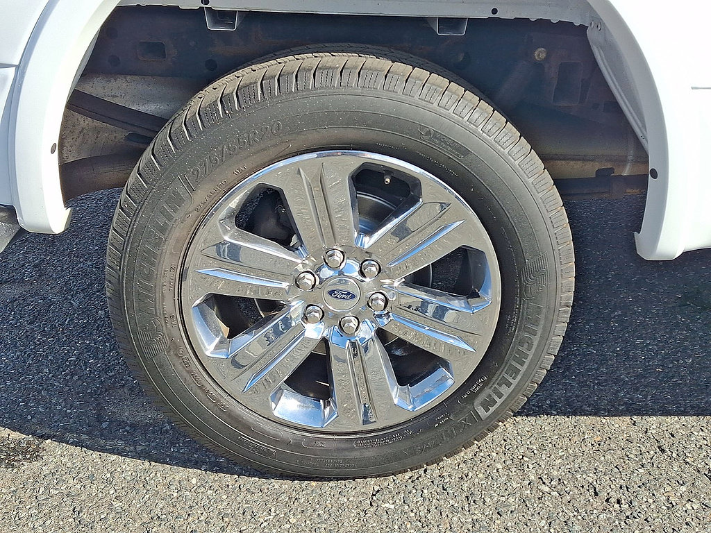 Certified 2019 Ford F150 Lariat w/ Equipment Group 502A Luxury AWD/4WD image 33