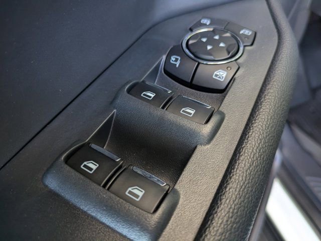 Certified 2023 Ford Expedition XLT image 24