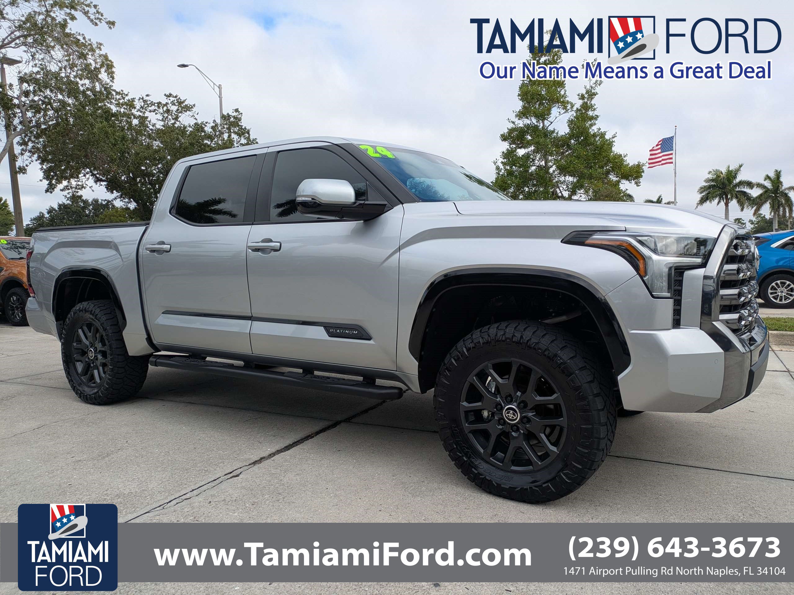 Used 2024 Toyota Tundra Platinum AWD/4WD image 1