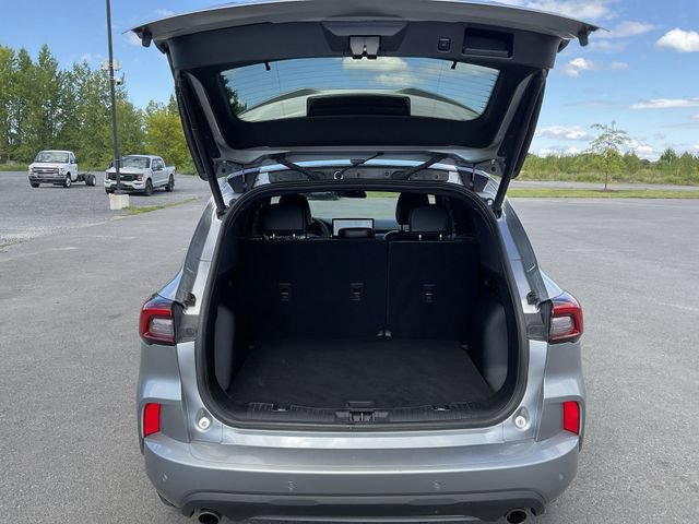 Certified 2023 Ford Escape ST-Line w/ Tech Pack #1 AWD/4WD image 24