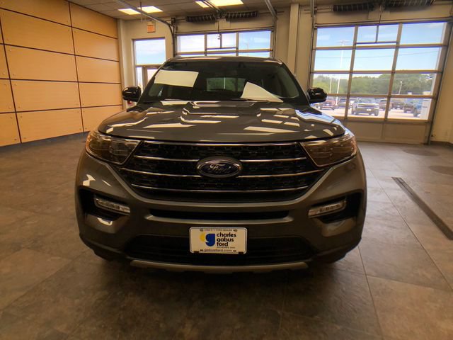 Certified 2023 Ford Explorer XLT w/ Equipment Group 202A AWD/4WD image 2