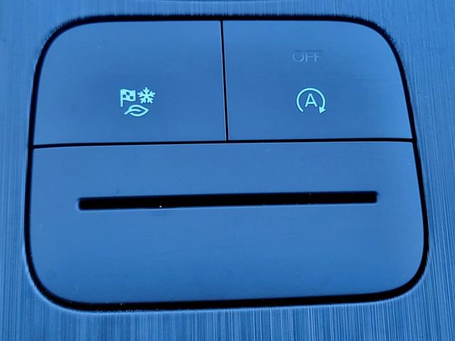 Certified 2023 Ford Escape Active AWD/4WD image 8