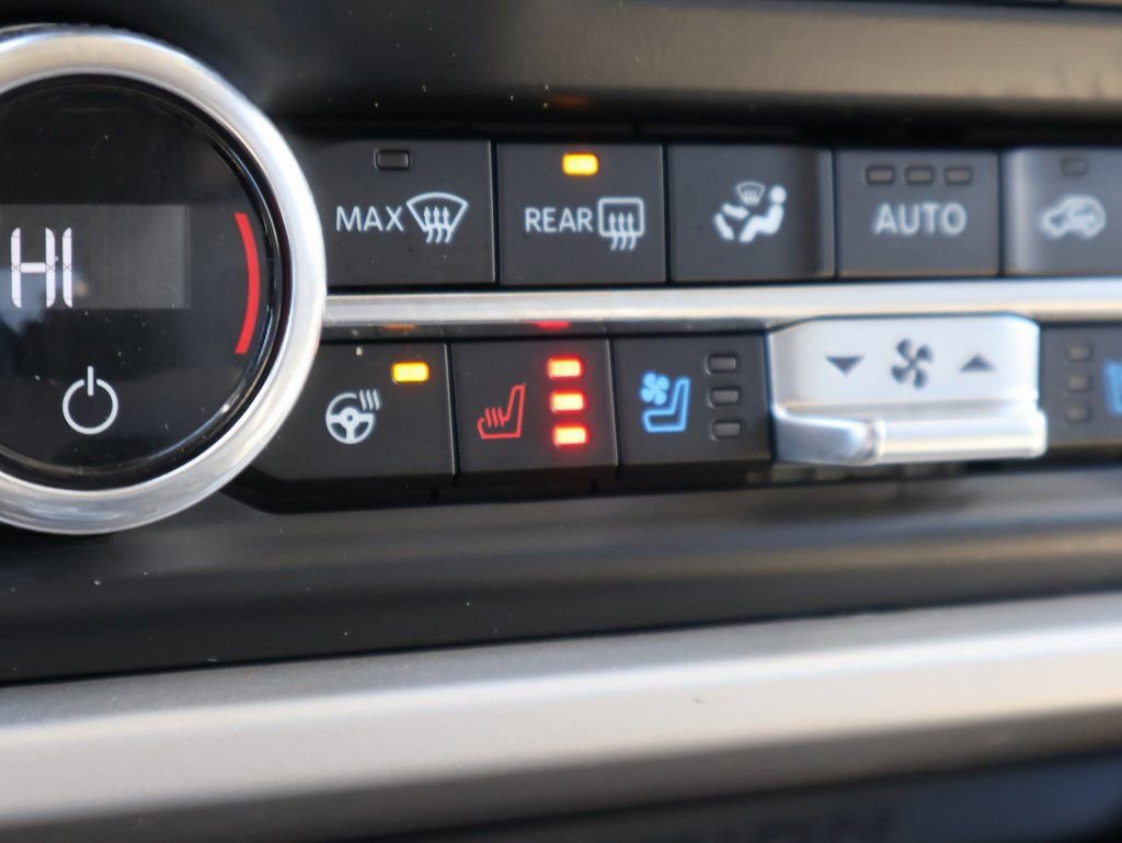 Certified 2024 Ford Expedition Limited image 39