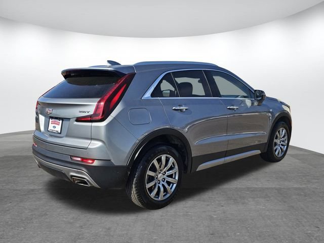 Used 2023 Cadillac XT4 Premium Luxury image 4