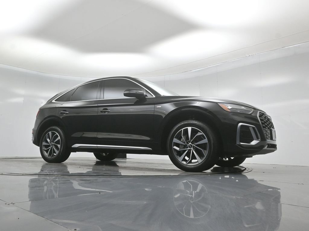 Used 2021 Audi Q5 2.0T Premium Plus w/ Premium Plus Package AWD/4WD image 4