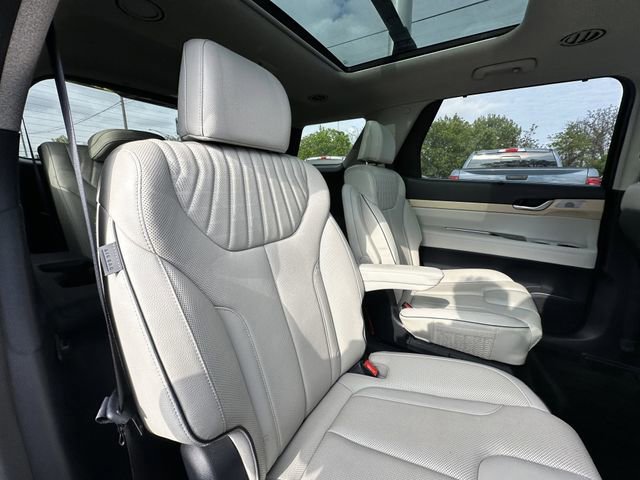Used 2023 Hyundai Palisade Limited AWD/4WD image 38