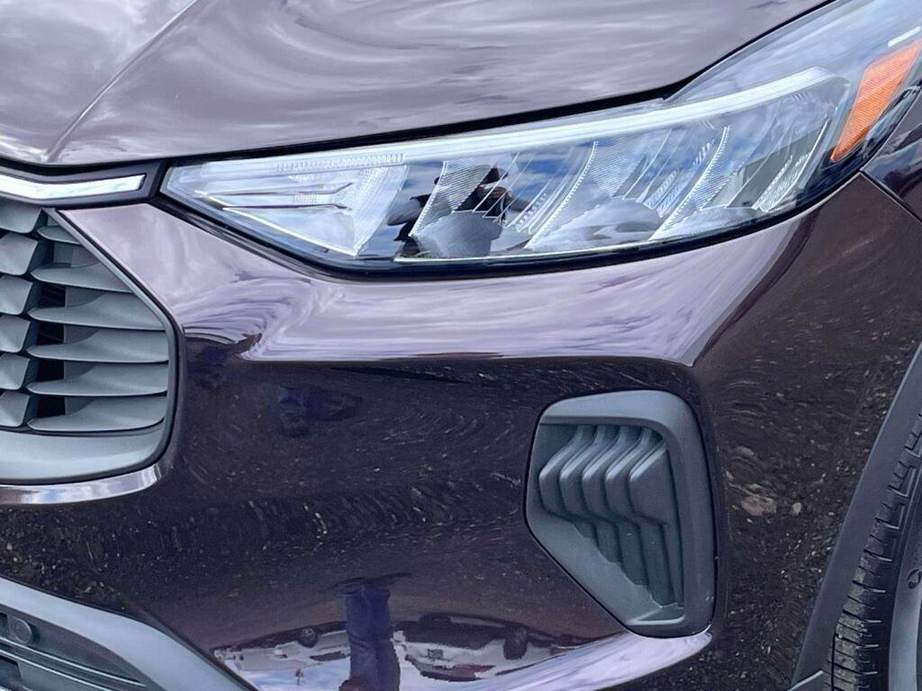 Certified 2023 Ford Escape Active FWD image 13